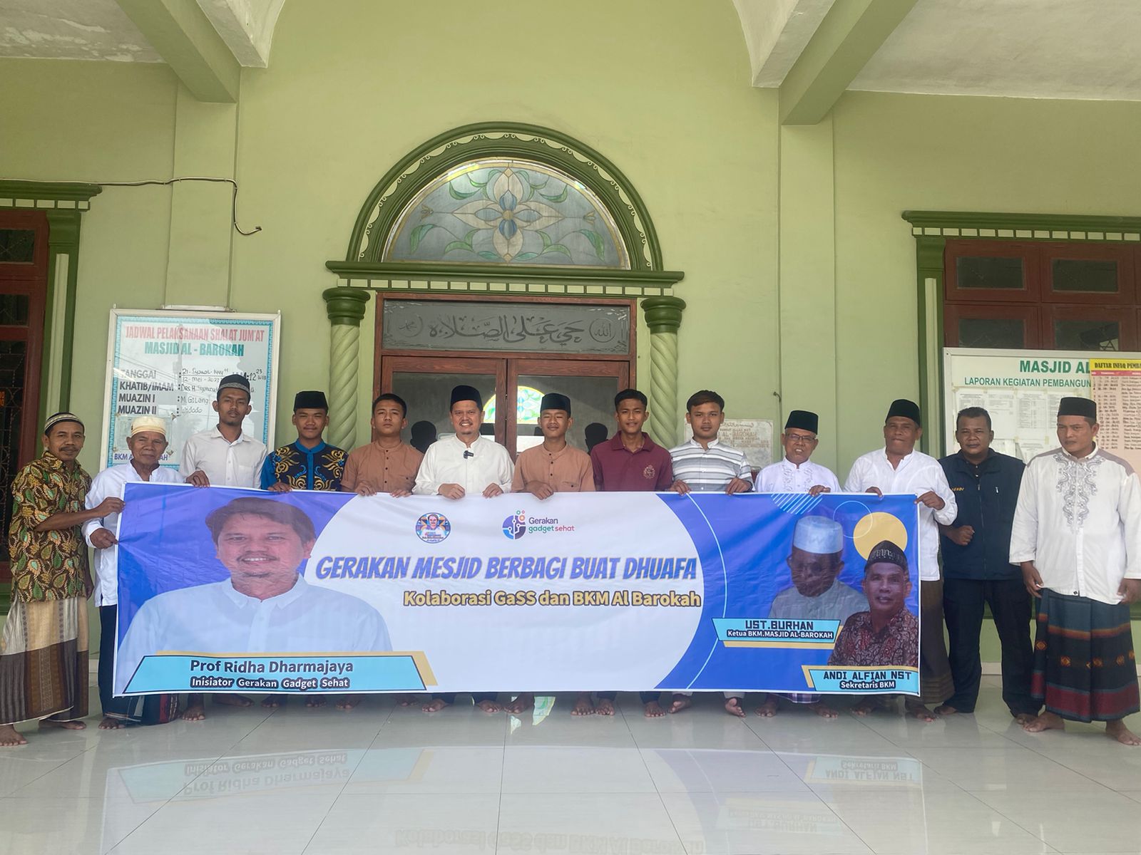 Gadget Sehat Dan BKM Masjid Al Barokah Medan Marelan Kolabarasi Peduli Dhuafa