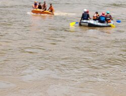Kakek Hilang Di Sungai Dicari Pakai 2 Perahu Karet