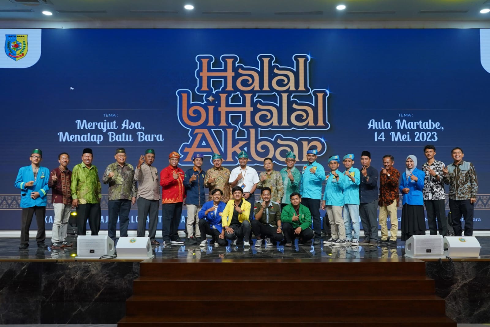 Teks fhoto: Pererat silaturahmi Bupati Batu Bara hadiri Halal Bihalal akbar IPMBB se-Sumut di Gedung Martabe, Kantor Gunernur Sumatera Utara Medan Minggu (14/05/2023).beritasore/alirsyah