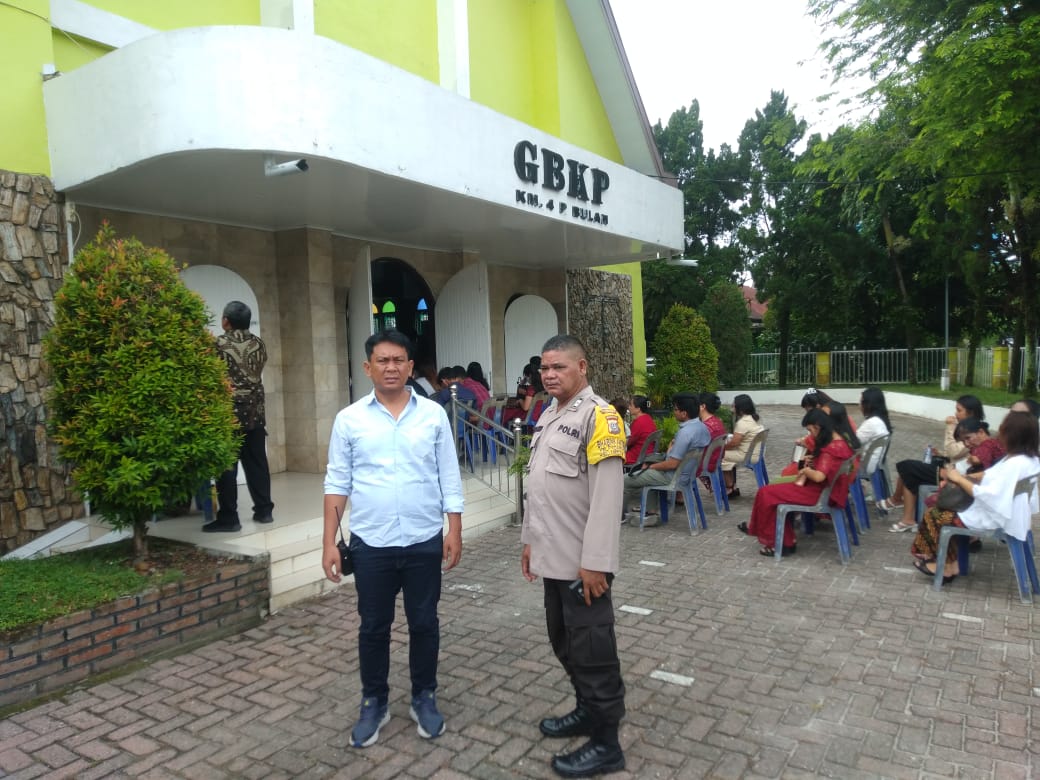  Teks Panit Intel Polsek Medan Baru saat melakukan pengamanan ibadah di gereja GBKP