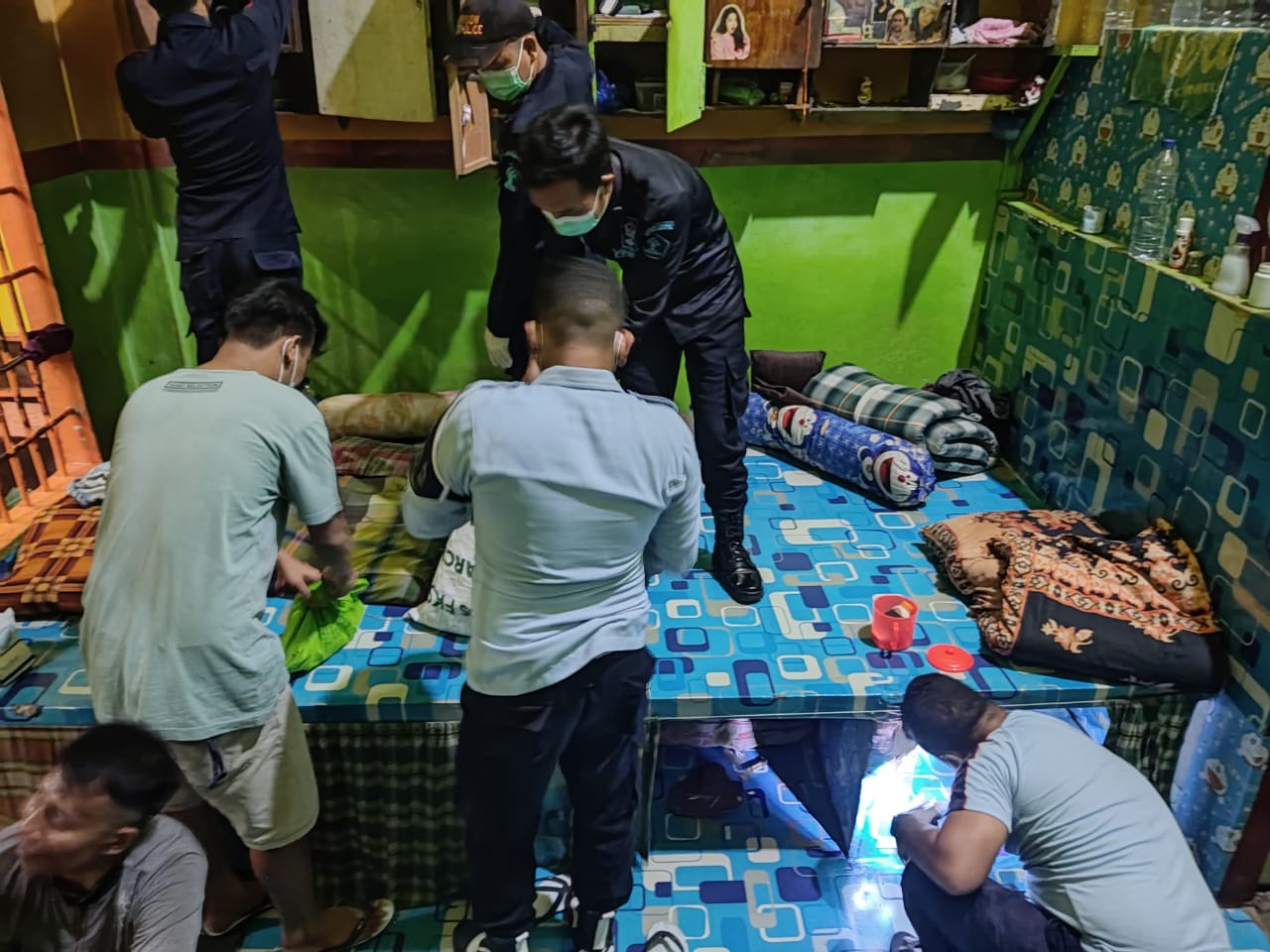 Teks fhoto: Lapas Labuhan Ruku razia dadakan kamar Hunian Warga Binaan Pemasyarakatan Rabu (24/5-2023). beritasore/alirsyah
