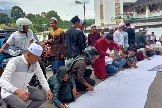 Teks foto beritasore/ist Gerakan perlawanan berantas Narkoba di Madina dimulai dari Masjid Agung Nur Ala Nur Panyabungan.