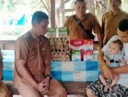 Camat Angkola Barat Galakkan PMT Kepada Balita