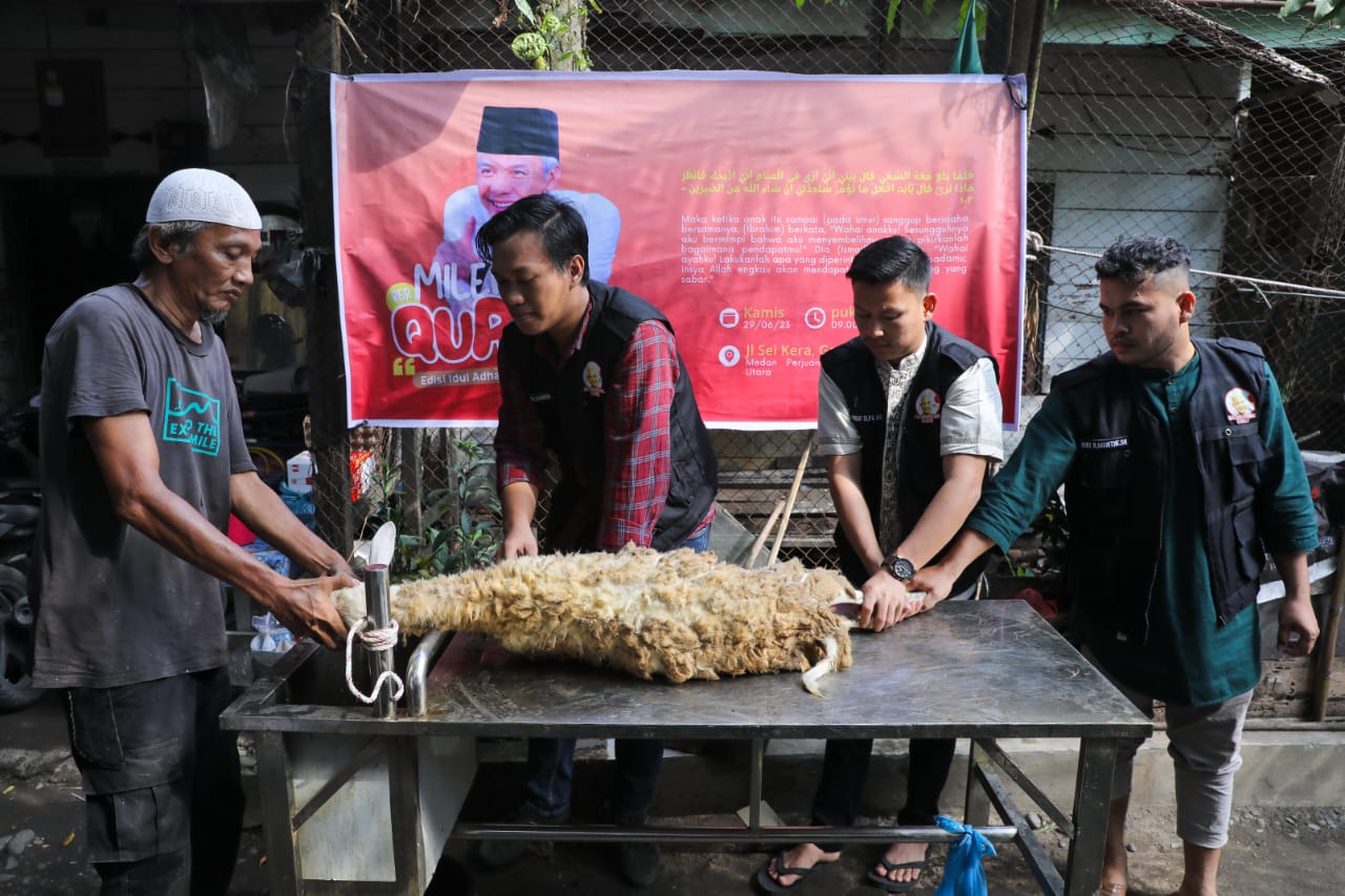 Idul Adha 1444 H, Ganjar Milenial Potong Dua Kambing dan Dibagikan Kepada Warga Medan