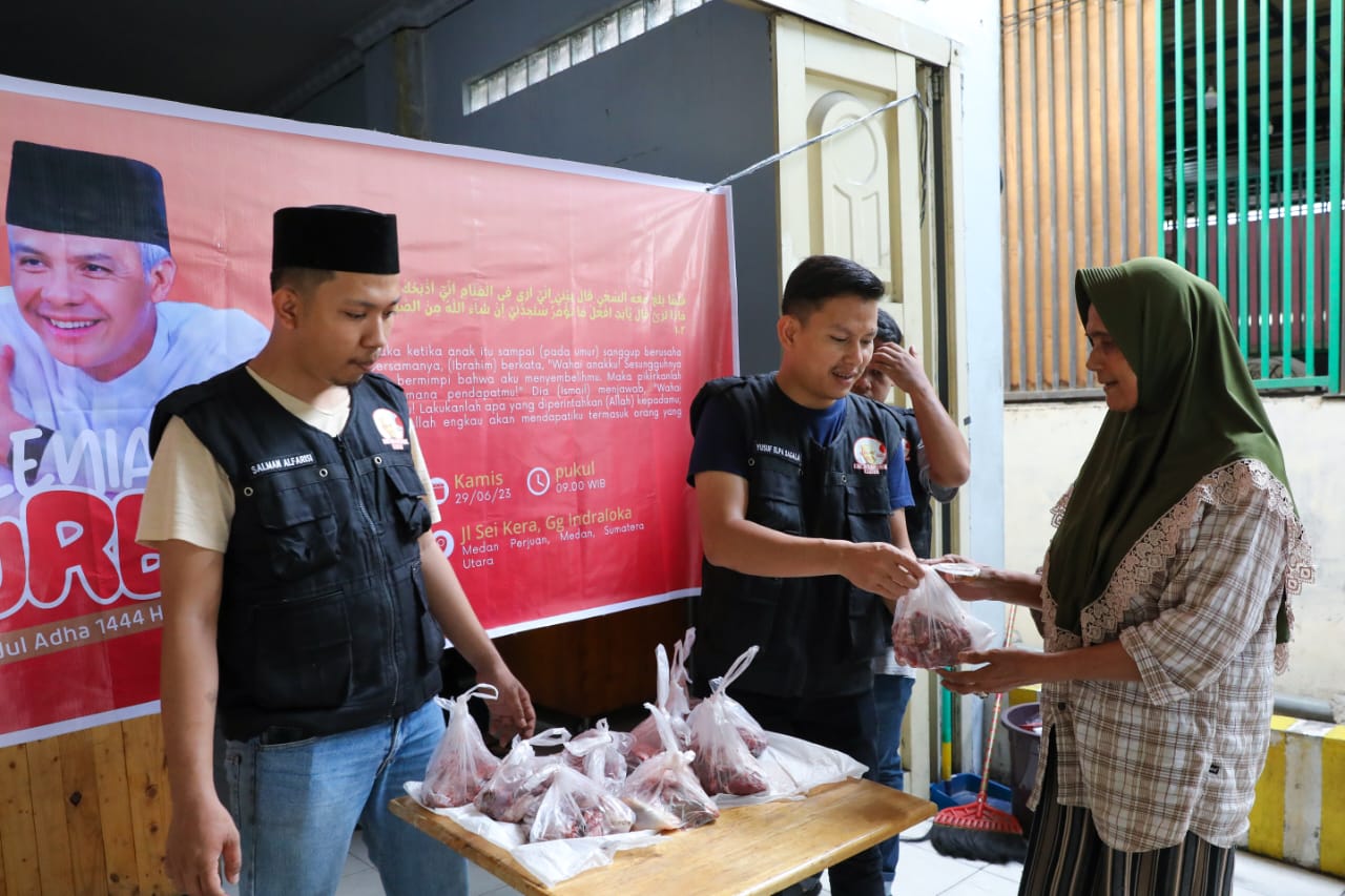 Idul Adha 1444 H, Ganjar Milenial Potong Dua Kambing dan Dibagikan Kepada Warga Medan