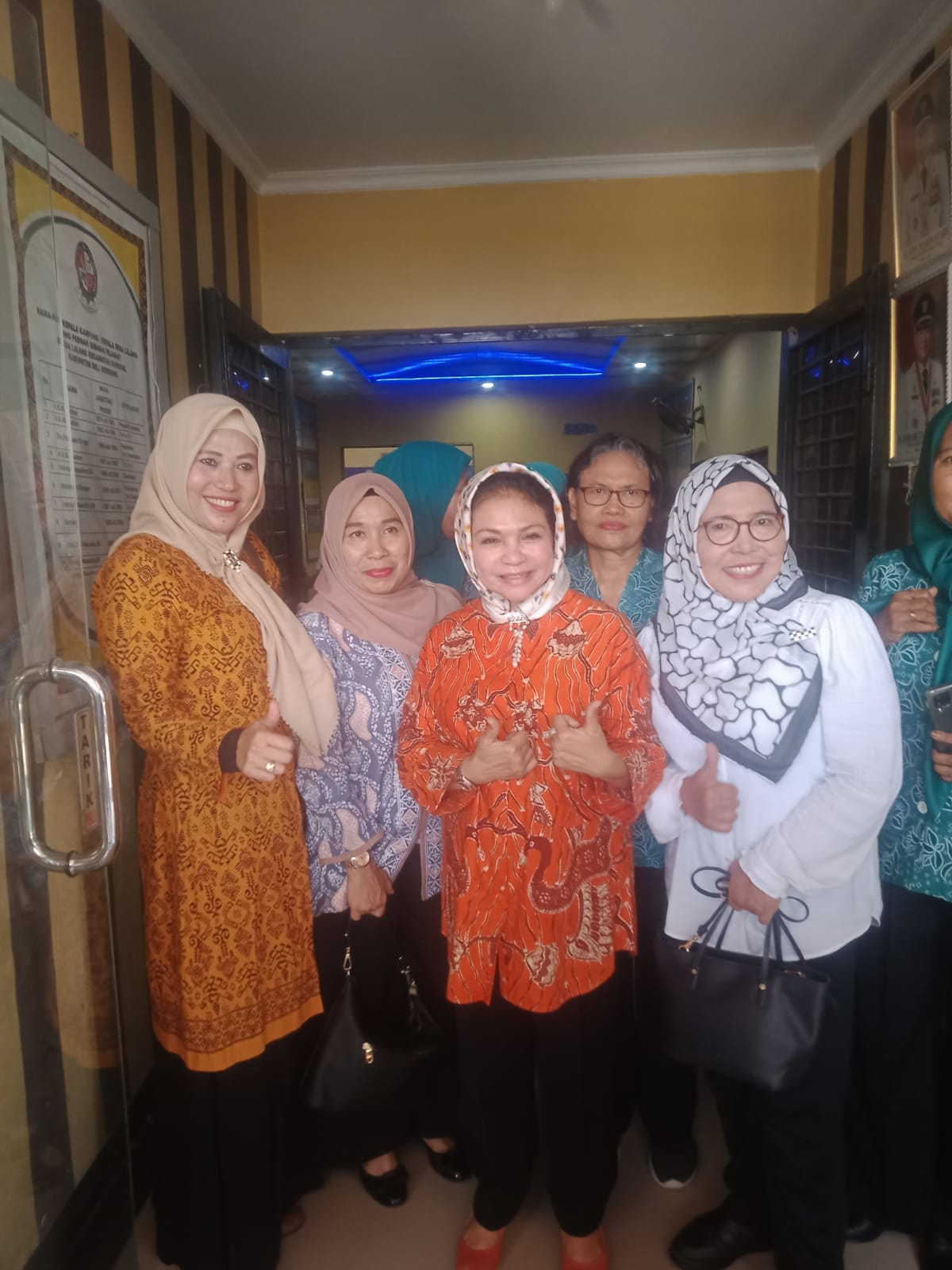 Teks.Ketua TP PKK.Kab.Deli Serdang saat menghadiri kegiatan Ibu Religius di Kec.Sunggal