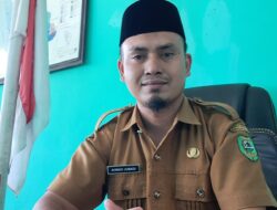 Teks fotoBerita/ist
Kepala SMP Negeri 2 Siabu Jumadi, SPd,