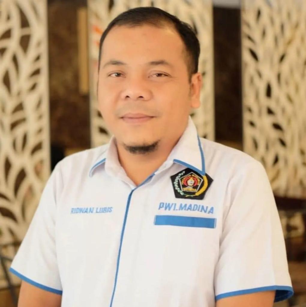 Teks foto Waspada/ist Ketua PWI Kabupaten Madina Muhammad Ridwan Lubis