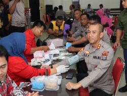 HUT Bhayangkara ke 77, Kapolres Sergai Dan Personil Donor Darah