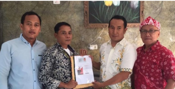 Teks fhoto: Panitia penjaringan Calon Ketua PWI Batu Bara bersama Mhd Dian Safi’i calon tunggal Ketua PWI Kabupaten Batu Bara masa bhakti 2023 - 2026.beritasore/alirsyah