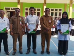Kadis Pendidikan Simeulue Serahkan SK 819 Guru Kontrak 2023