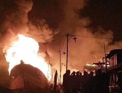 Gudang Mitra Laut  Terbakar, 7 Kapal Pukat Trawl Ludes