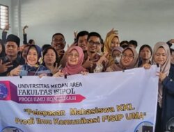 141 Mahasiwa Prodi Ilmu Komunikasi Fisip UMA Dilepas KKL Ke Sejumlah Instansi