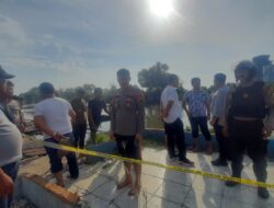 Diwarnai Letusan Senjata Api, Puluhan Pria Berambut Cepak Rusak Rumah Warga Di Belawan