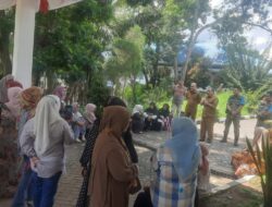 Pedagang Pasar Baru “Serbu”  Kantor Bupati Madina