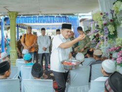 Bupati Batubara Tepung Tawar Khitanan Massal