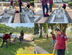 Sambut HUT RI Ke-78, Lapas Kelas IIA Bersihkan Taman Makam Pahlawan