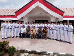 Camat Aek Kuasan Kukuhkan  27 Anggota Paskibra