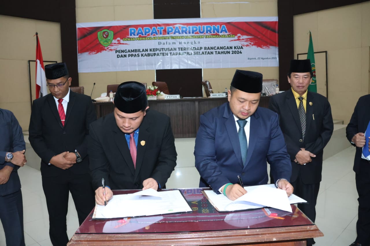 Bupati Tapsel Bersama Pimpinan DPRD Tandatangani Nota Kesepakatan KUA-PPAS 2024