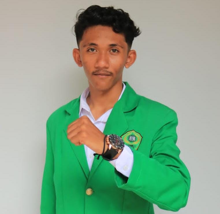 Teks foto : Ketua Umum Himpunan Mahasiswa Jurusan Hukum Tata Negara (HMJ-HTN) IAIN Langsa, Afinas Qadafi. Ist