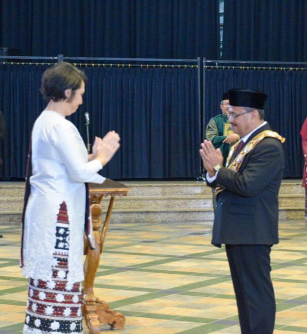 Teks foto: Sekretaris Jenderal Kemdikbudristek Suharti melantik Prof Dr Baharuddin, ST MPd sebagai Rektor Universitas Negeri Medan periode 2023 - 2027 di Auditorium Kemdikbudristek, Jakarta, Selasa (5/9/2023).
