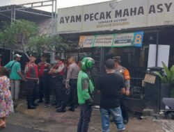 Rumah Makan Ayam Pecak Maha Asyik Terbakar