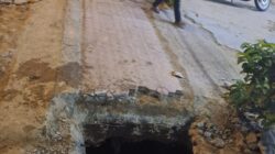 Lubang bekas galian paret dikerjakan tanpa rambu dan mengambil korban pengguna jalan.