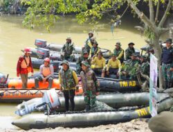 Kasad Jenderal Dudung Abdurachman Bersama Bobby Nasution Susuri Sungai Deli