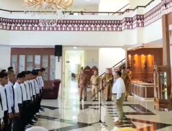 Bupati Tapsel Berangkatkan 33 Peserta CPMI Menuju Jawa Barat