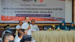 Teks fhoto: Bupati Batu Bara Ir.H Zahir M.AP dalam Forum koordinasi percepatan penurunan stunting di Kabupaten Batu Bara di aula Singapore Land City Hotel Kecamatan Sei Balai Rabu (27/09/2023).beritasore/alirsyah