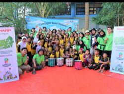 Aksi Bersih-Bersih Rayakan World Clean Up Day Sharp Grenerator