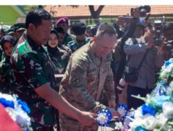Tentara Angkatan Darat AS Merestorasi Sekolah selama Super Garuda Shield