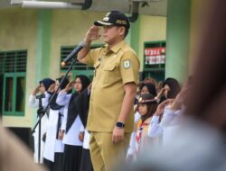  Wabup Sergai Pembina Upacara Bendera di Alwasliyah 12 Perbaungan