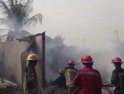Dua Rumah Ludes Terbakar Di Kelurahan Terjun Marelan