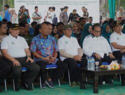Pj Gubsu Bersama PJ Bupati Langkat Tanam 10 Ribu Mangrove di Lubuk Kertang
