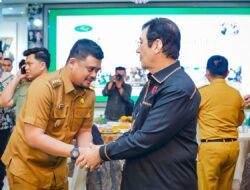 Bobby Hadiri Acara Syukuran Ulang Tahun Tokoh Inspiratif Masyarakat