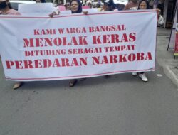 Tak Terima Kampungnya Disebut Markas Narkoba, Warga Demo Ke Polres P. Siantar
