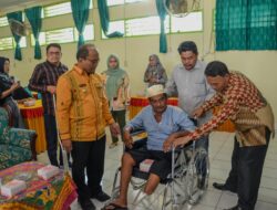 Pemko Padangsidimpuan Serahkan Bantuan Pada Penyandang Disabilitas