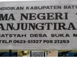 Jual Beli Pakaian Olahraga Di SMAN 1 Tanjung Tiram Disorot