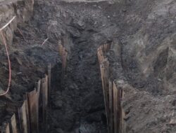 Akibat Galian Drainase Pipa 600 Tirtanadi Pecah, Air Mati