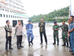 Kapal Pesiar MS Crystal Symphony Singgah Di Teluk Sabang