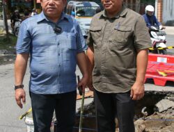 Plt Kadis PUTR Diantar Tinjau Jalan Rusak