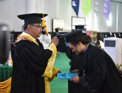 Rektor Unimed Ajak 1.703 Wisudawan Tingkatkan Kompetensi