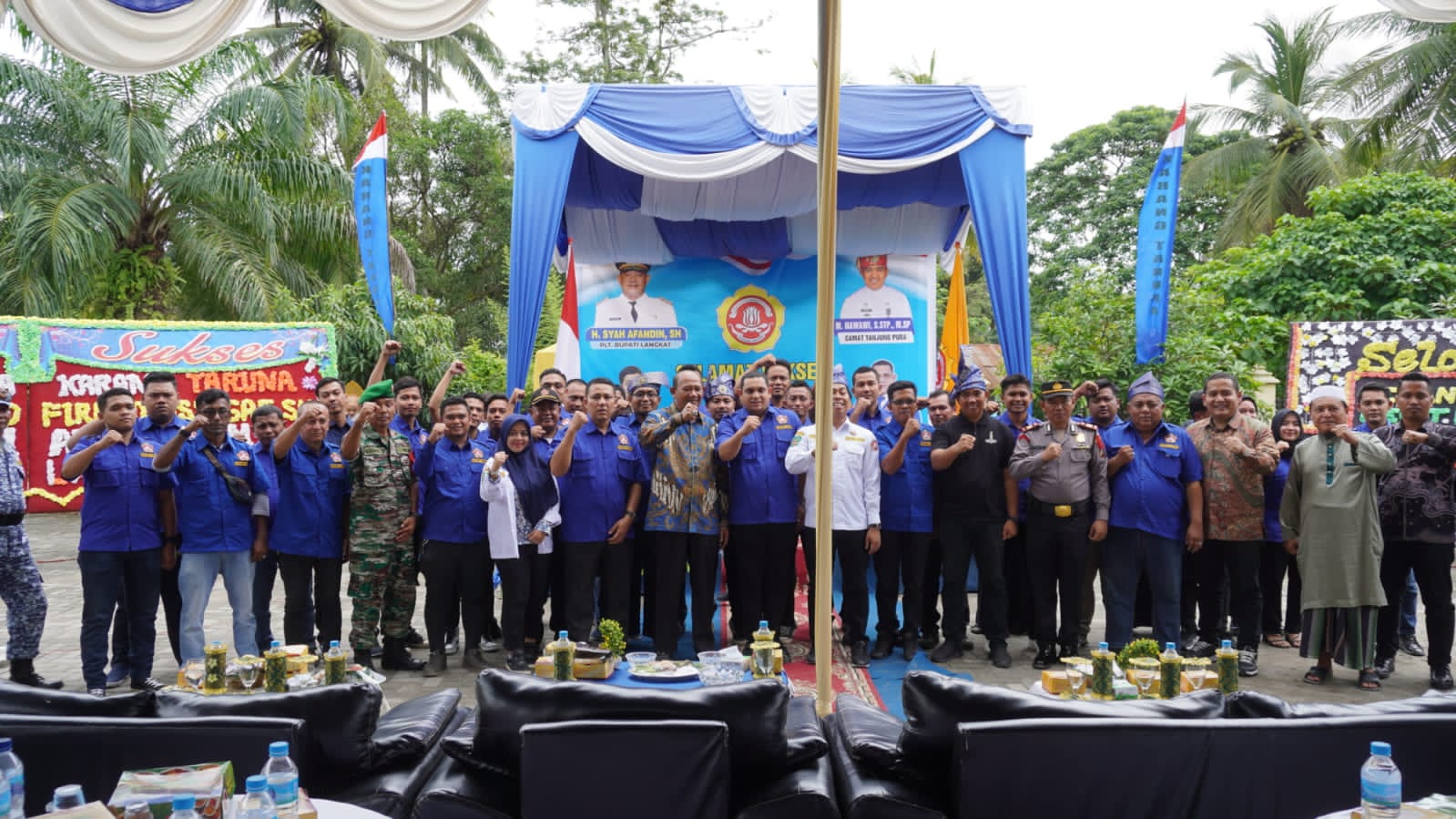 Teks Foto/Beritasore/ist  Plt Bupati Langkat H. Syah Afandin, SH menghadiri pelantikan Karang Taruna Kecamatan Tanjung Pura, di Kantor Camat Tanjung Pura, Jumat (24/11/2023).