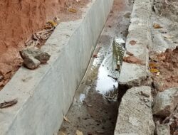 Proyek Drainase Bandar Pulau Pekan-Gunting Malaha Belum Selesai Dikerjakan Sudah Ambruk