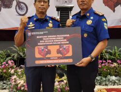 Disdamkarmat Kota P. Siantar Terima Hibah 1 Unit Portable Fire Pump dari Kemendagri