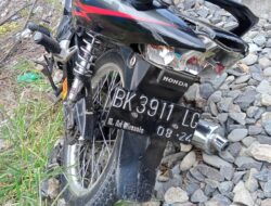 Pengendera Sepeda Motor Disambar KA di Batubara