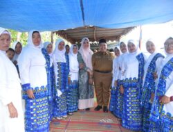 Bupati Tapsel dan Ketua TP PKK Hadiri Pengajian BKMT di Kec.Sipirok