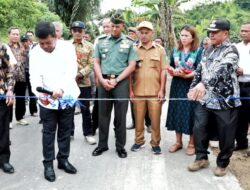 Bupati Simalungun Resmikan Jalan Penghubung Nagori Siboras dengan Nagori Saribu Jandi