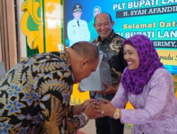 Syah Afandin Titip Kabupaten Langkat Kepada Faisal Hasrimy 